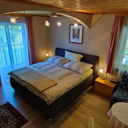 Ferienparadies Gutounik מלון דירות Pörtschach am Wörthersee