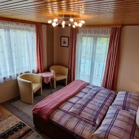 شقة فندقية Ferienparadies Gutounik Pörtschach am Wörthersee