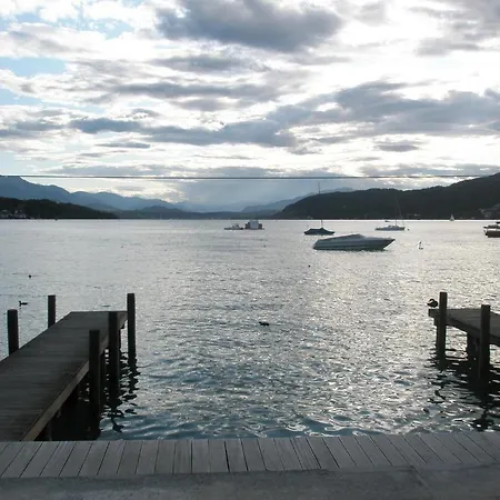 شقة فندقية Ferienparadies Gutounik Pörtschach am Wörthersee