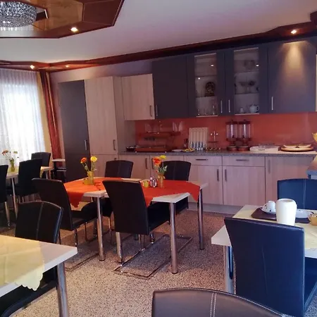 Ferienparadies Gutounik شقة فندقية