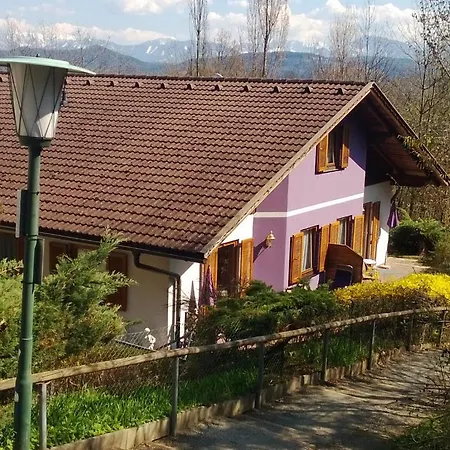 Ferienparadies Gutounik شقة فندقية 4*