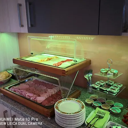 شقة فندقية Ferienparadies Gutounik Pörtschach am Wörthersee