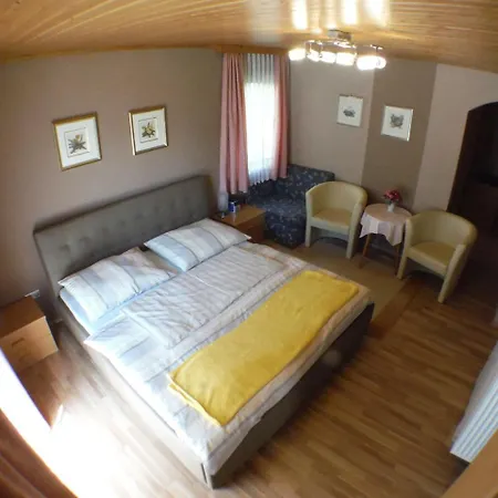 Ferienparadies Gutounik Apart Otel Pörtschach am Wörthersee